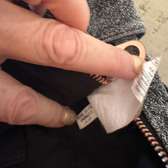 3/$30 American Eagle sparkly mini backpack with rose gold hardware - Picture 9 of 10